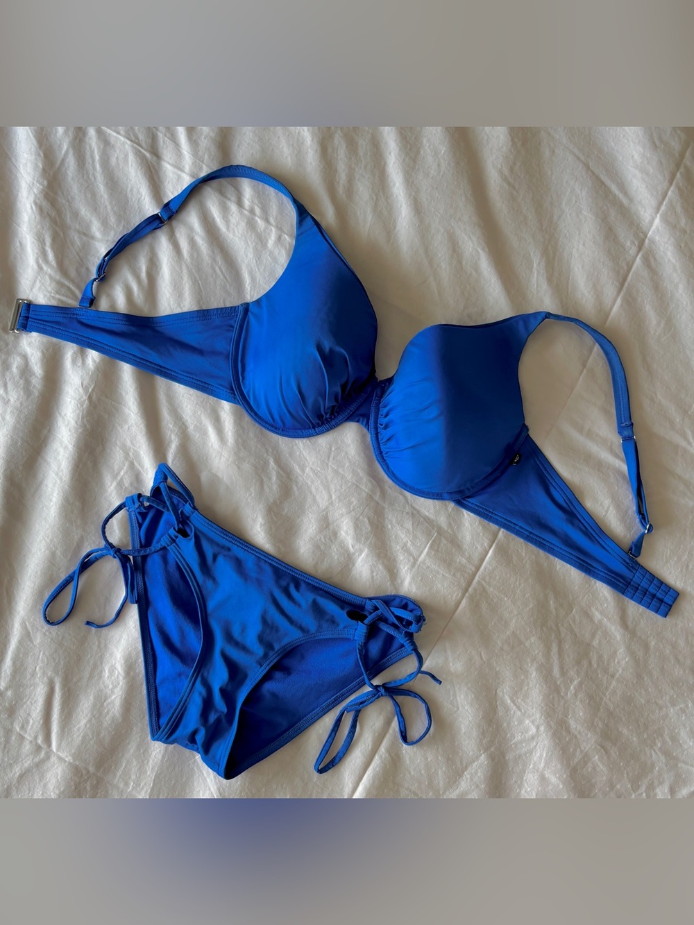 La Vie en Rose Electric Blue Two-Piece Bikini Set (Bottom M, Top DD+)